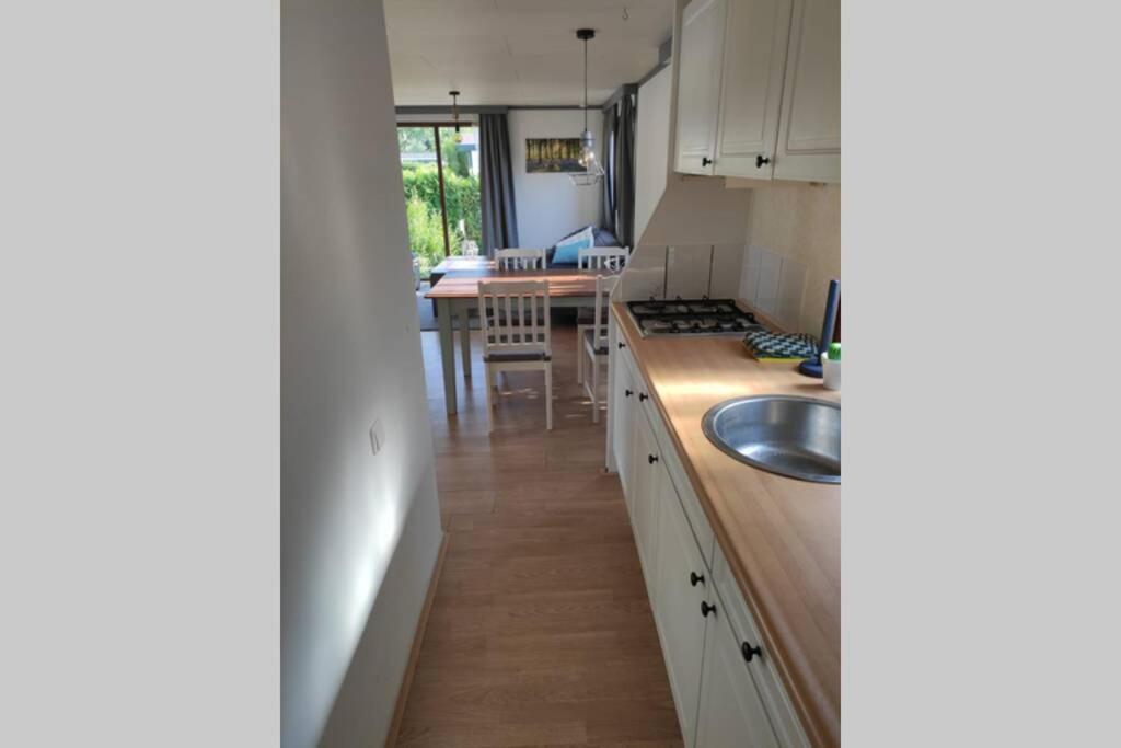 皮滕Een Gezellige Chalet Met Zonnige Buitenruimte Op De Veluwe!别墅 外观 照片